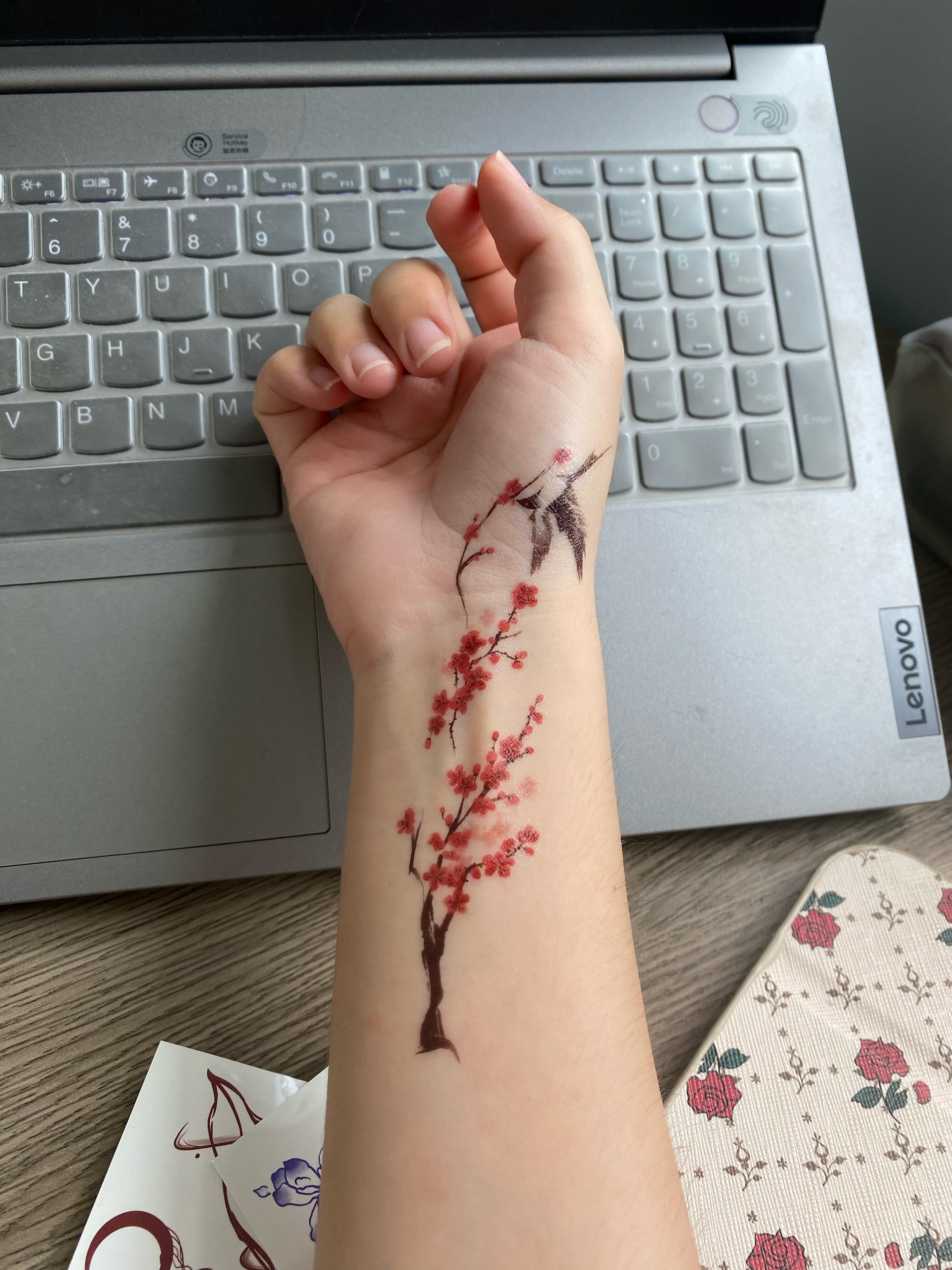 国风归雁梅花 纹身贴防水女持久ins高级感彩绘手腕贴纸遮疤2024款