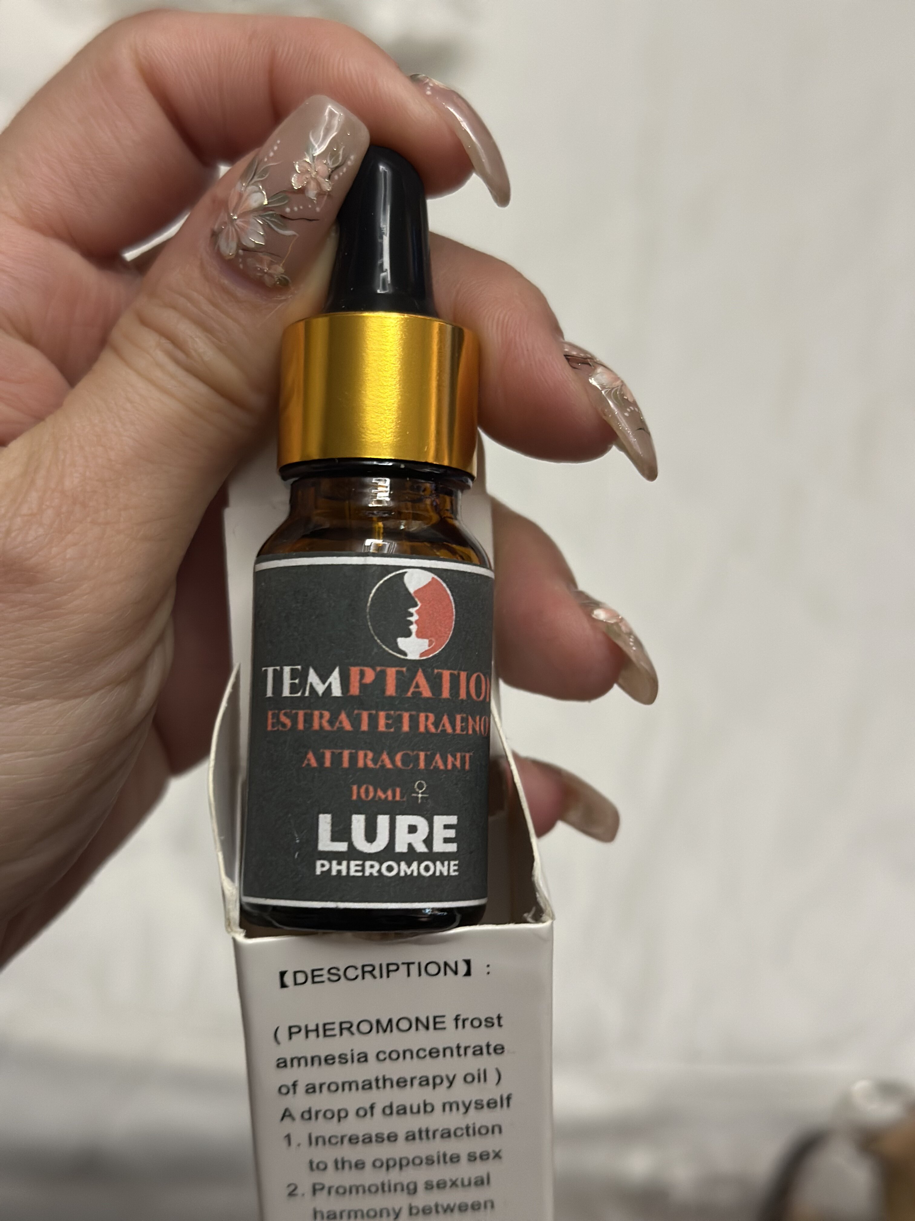 雄二烯酮雌四烯醇pheromon费洛蒙男女用弗洛蒙持久留香精油香水