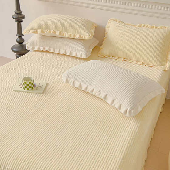 ins creamy milk velvet bed cover for winter thickened anti-slip sheet plus velvet household tatami three-piece set kang cover
ins creamy milk velvet bed cover for winter thickened anti-slip sheet plus velvet household tatami three-piece set kang cover