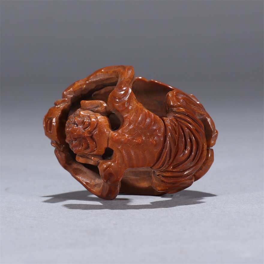 【鬼市】核雕人物把件 m0773 - 拍卖