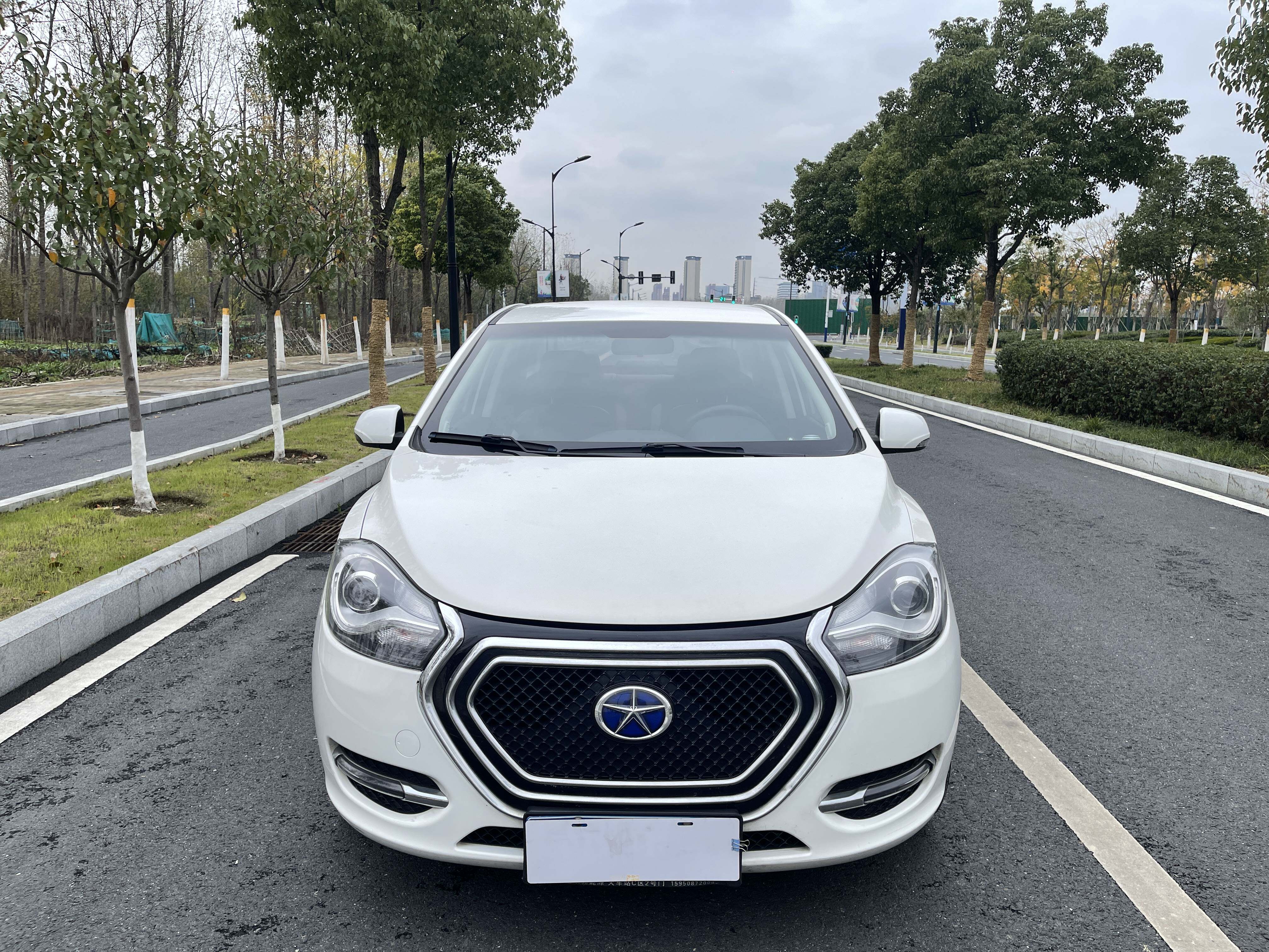 江淮iev5 2015款 江淮iev5 16年上牌 - 资产处置 - 阿里资产