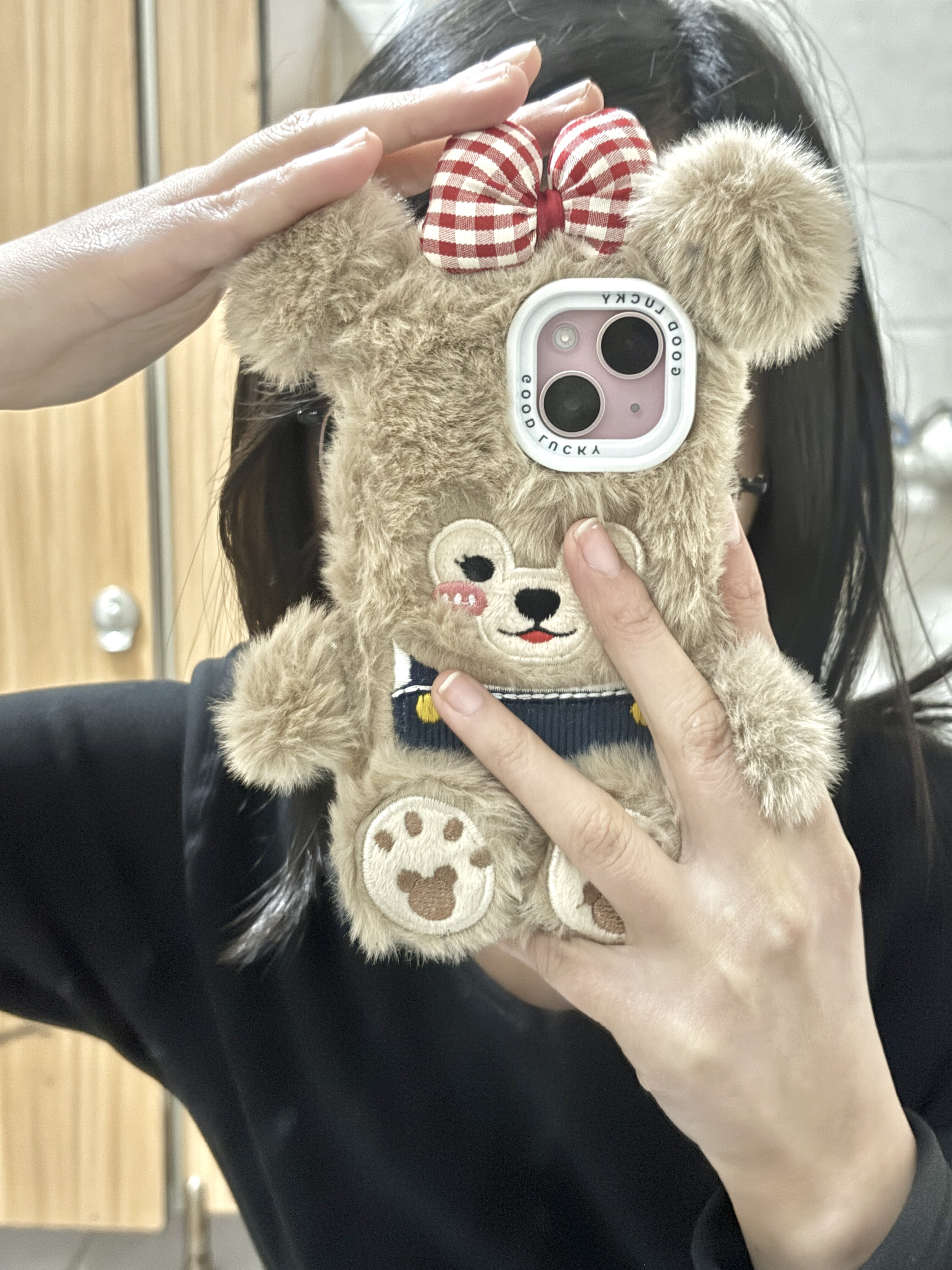 毛绒绒可爱达菲熊适用苹果16手机壳iphone15promax女款14pro毛茸茸