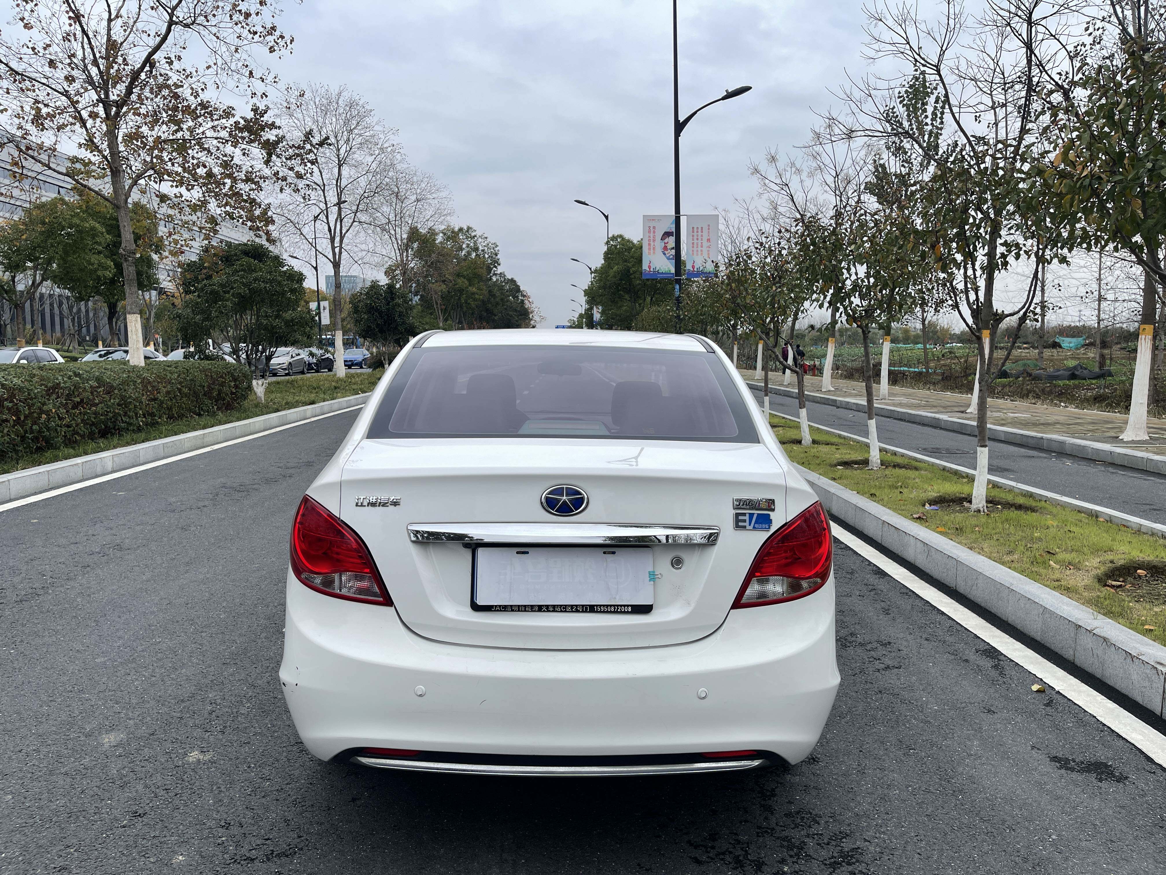 江淮iev5 2015款 江淮iev5 16年上牌 - 资产处置 - 阿里资产