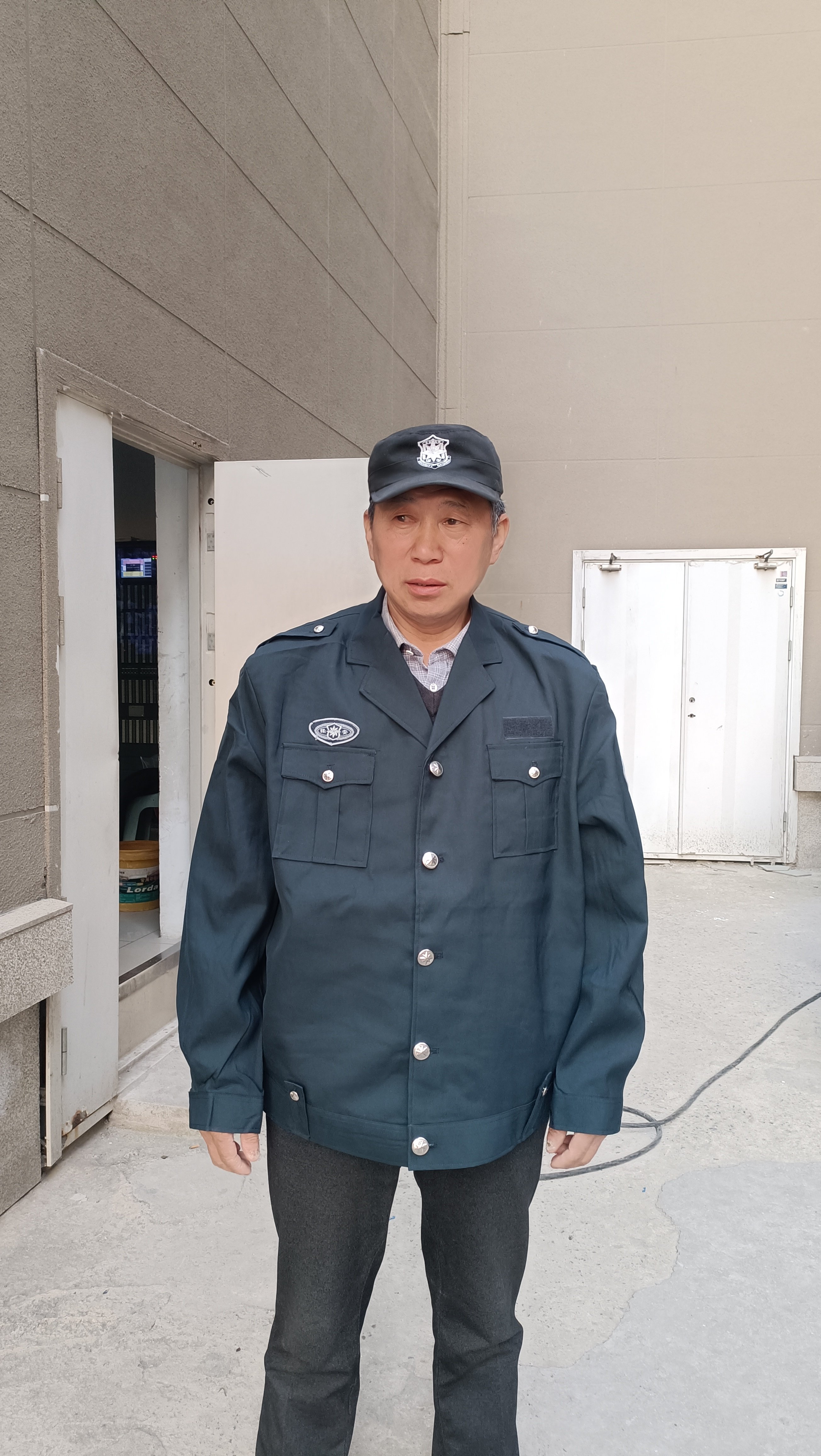 2011新式保安工作服秋冬款套装物业冬装长袖冬季制服春秋服装男女