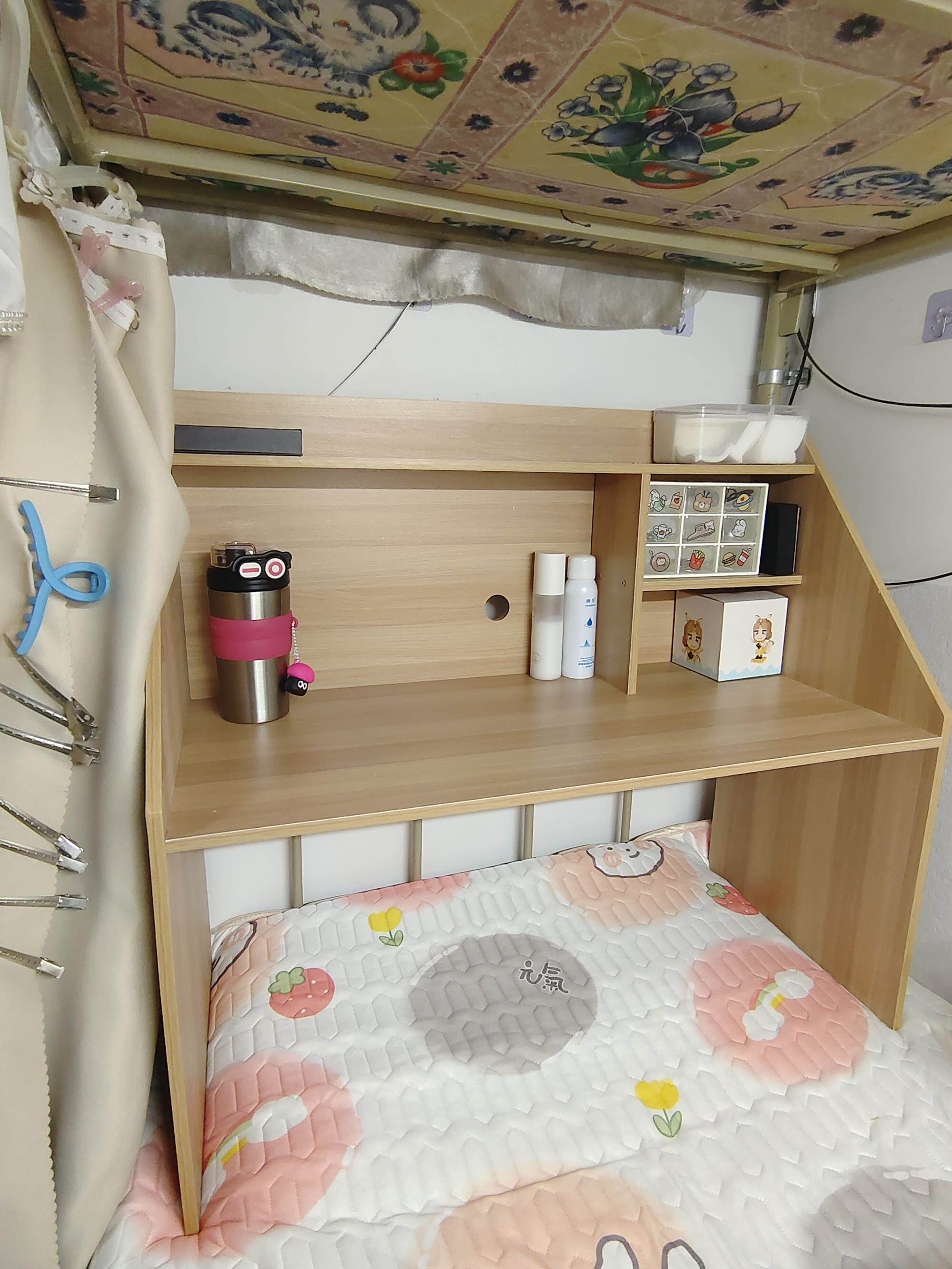 宿舍学生电脑桌床上悬空学习写字书桌床边小桌子书桌书架一体桌子寝室