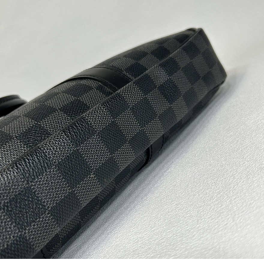 3折即刻拍【98新】公价约1.8w lv/路易威登 黑色棋盘格 男公文包
