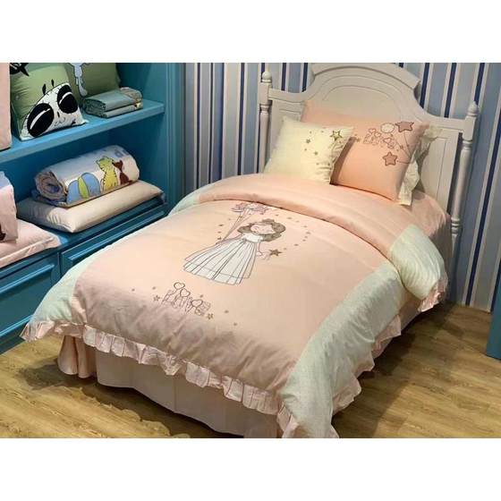 New embroidered cartoon fresh bedding, cotton pure cotton set, quilt cover, bed sheet, four seasons, four-piece set
New embroidered cartoon fresh bedding, cotton pure cotton set, quilt cover, bed sheet, four seasons, four-piece set