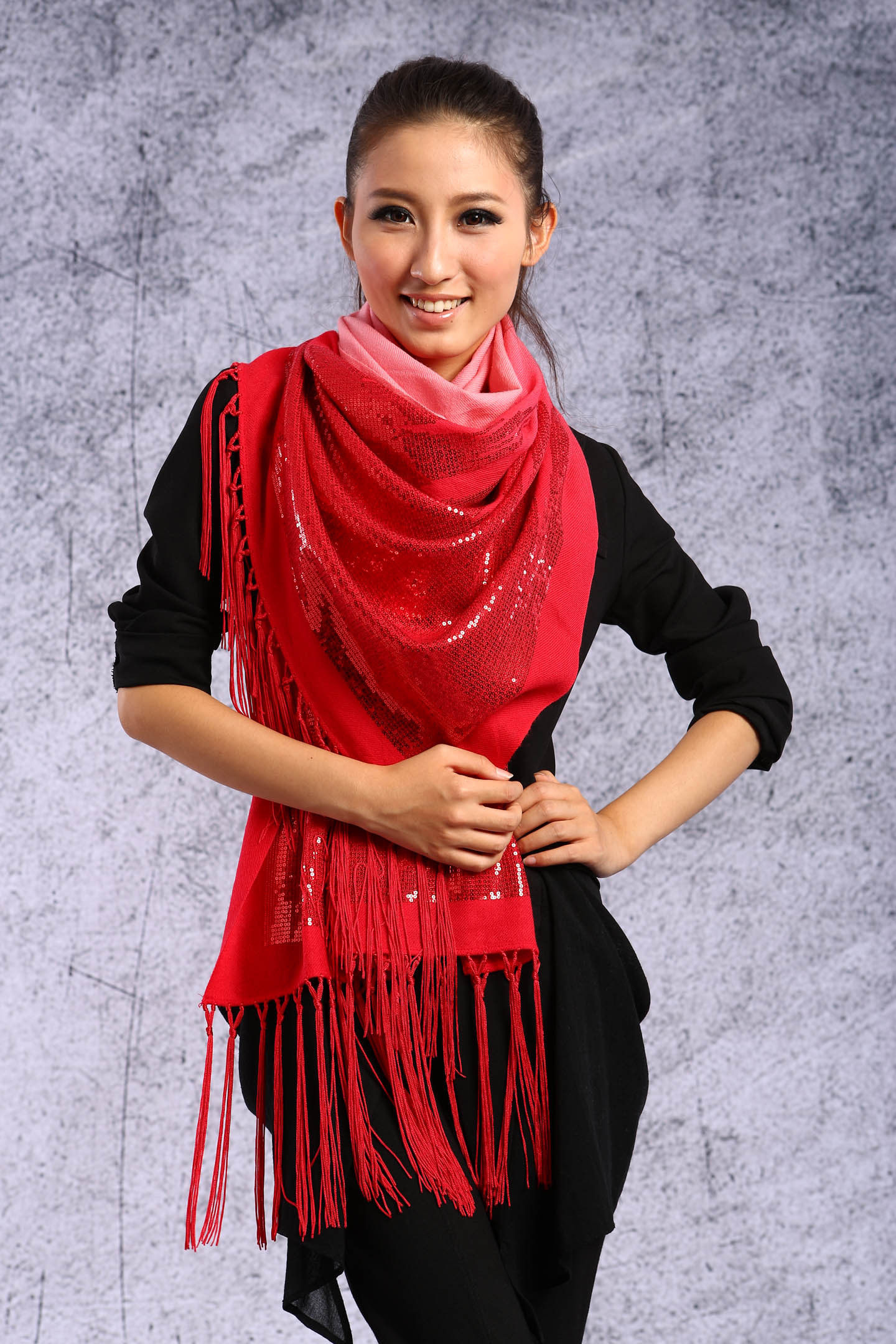 绝代佳人 春季百变刺绣羊毛时尚女式欧美风保暖围巾披肩 上海之恋