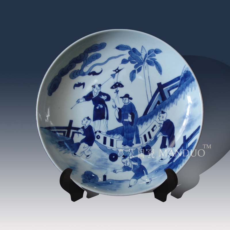 Jingdezhen blue and white porcelain furnishing articles in the the qing dynasty kangxi tong qu cross characters classic hand - drawn porcelain furnishing articles