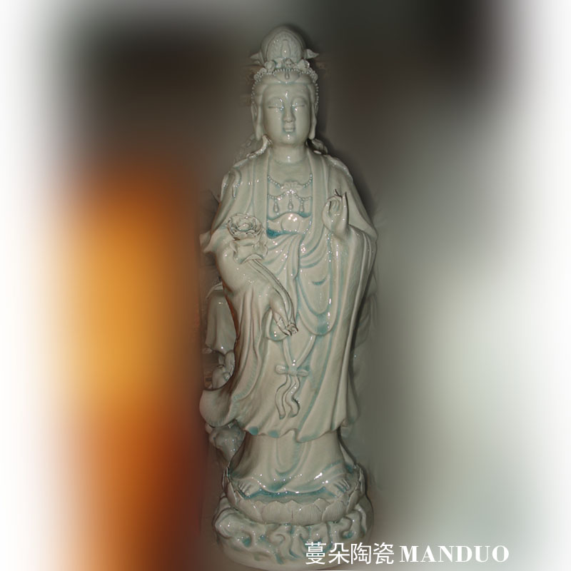 Jingdezhen shadow green celadon stereoscopic cave guanyin Jingdezhen porcelain porcelain goddess of mercy guanyin cave stand