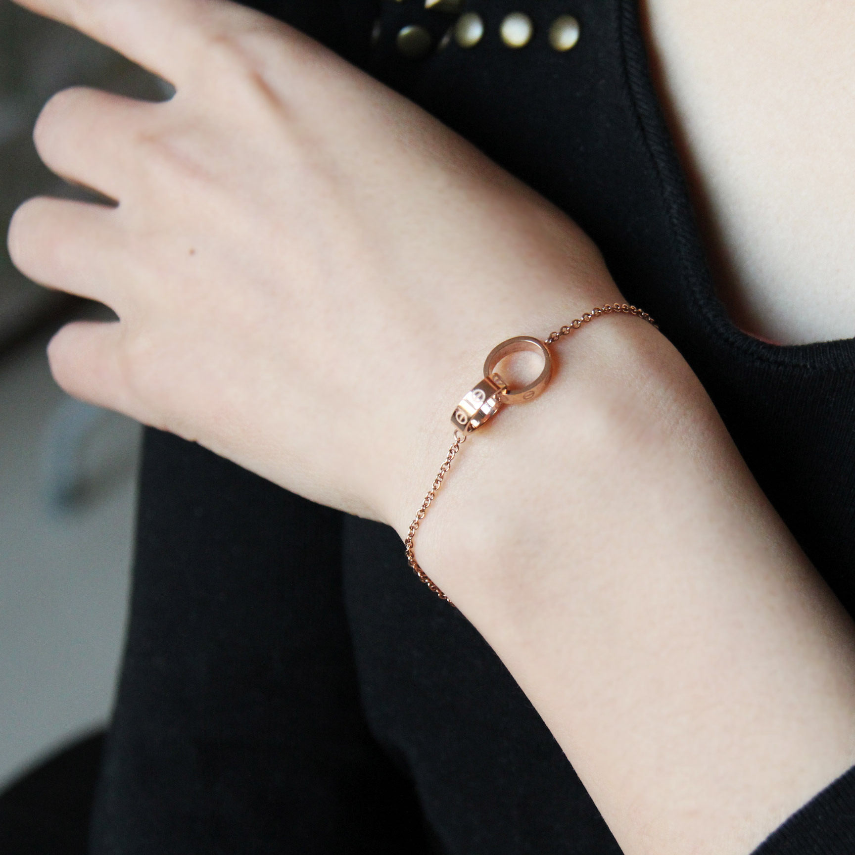 简约双环 love手链钛钢包玫瑰金k金 女韩版时尚情侣首饰七夕礼物