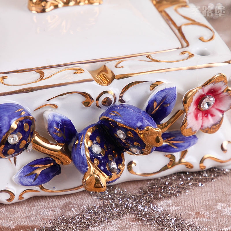 Fort SAN road of the new European creative ashtray with cover blue pomegranate ashtray ceramic ashtray furnishing articles sitting room