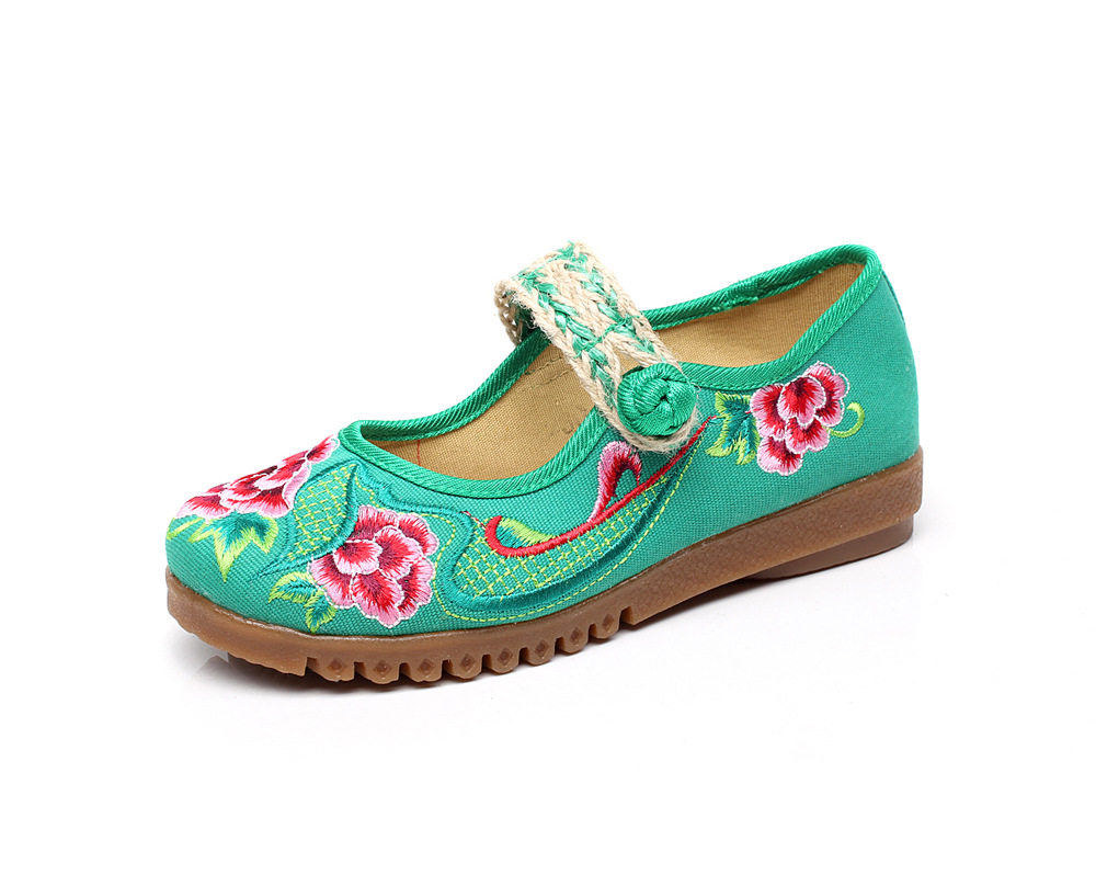 新款民族风女绣花鞋春夏平底老北京布鞋女士旅游鞋牛津底帆布鞋
