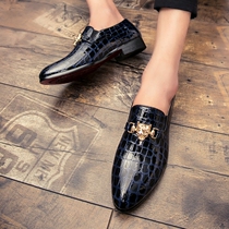 Mens pointed leather shoes Summer breathable Inron One foot pedal small leather shoes Korean version hairstylist Painted Leather Bright Face Mens Shoes