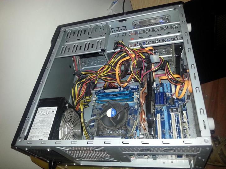 台式固态硬盘怎么安装_台式机的硬盘安装_台式机加硬盘步骤