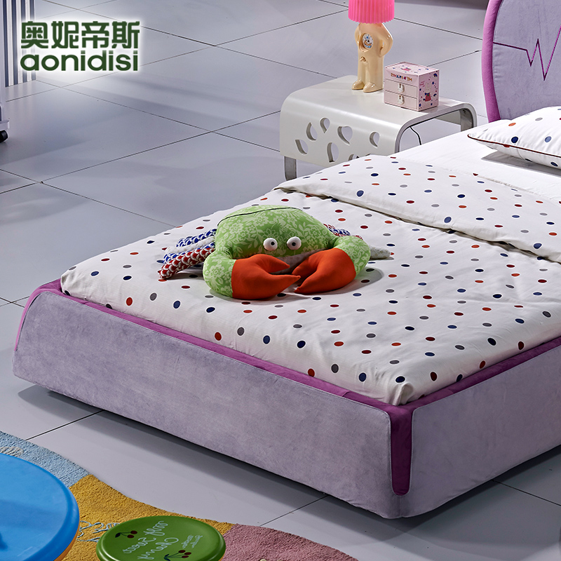 奥妮帝斯简约现代布艺床dse0015