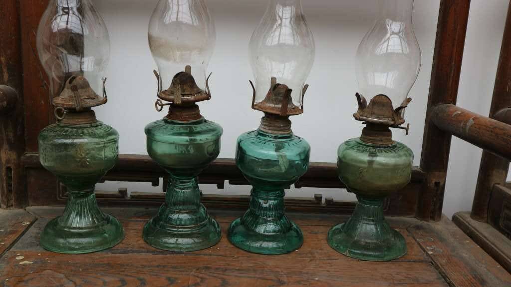 民俗怀旧老物件老煤油灯玻璃灯罩灯影视道具农家院复古