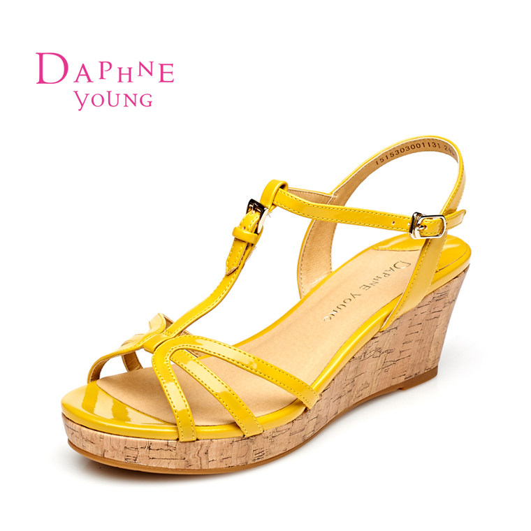 Daphne/达芙妮2015夏新款女鞋 高坡跟甜美T型绑带防水台露趾凉鞋