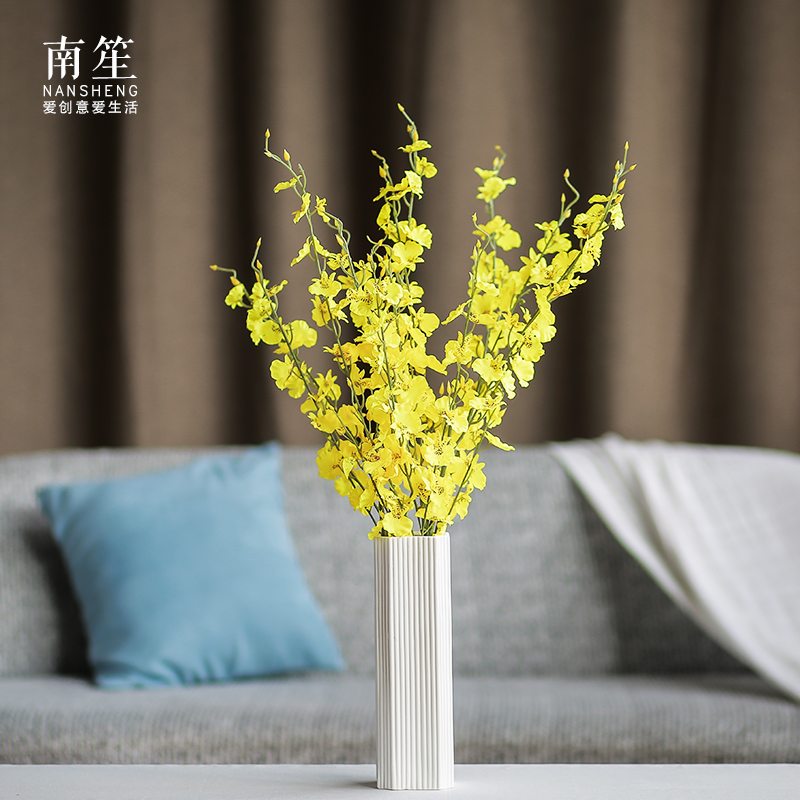 Nan sheng I and contracted Europe type simulation flowers, dried flowers, ceramic vases, flower arranging flowers, household act the role ofing is tasted mesa furnishing articles