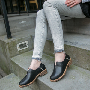 英伦复古文艺圆头单鞋