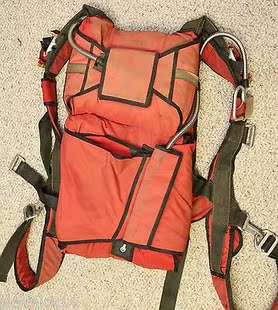 降落伞 代购 2 降落伞装备 -年份跳伞空降容器 红色跳伞背包