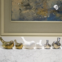 New Chinese minimalist ceramic bird ornaments white silver gold living room wine cabinet room furniture store soft decorations