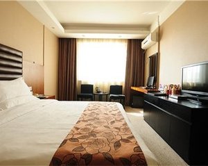 南阳白金瀚宫商务酒店 标准间优惠价138.00元