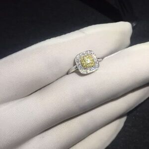 天然彩钻33分黄钻戒指18K金豪华群镶FY彩黄