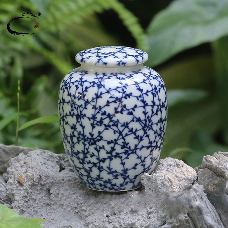 And auspicious jing DE collection jingdezhen ceramic thousands of branches And leaves of tea canister hand - made small POTS sealed as cans to travel