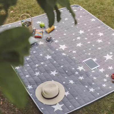 Outdoor picnic mat moisture-proof j mat spring outing mat portable thickened picnic tent floor mat beach mat
Outdoor picnic mat moisture-proof j mat spring outing mat portable thickened picnic tent floor mat beach mat
