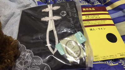 一连给女朋友买了好几身，女朋友身材有料，穿起来都很好看，衣服比较轻薄，贴身穿不扎人，版型颜色都和图片一样，女朋友自己都说好看哈哈。