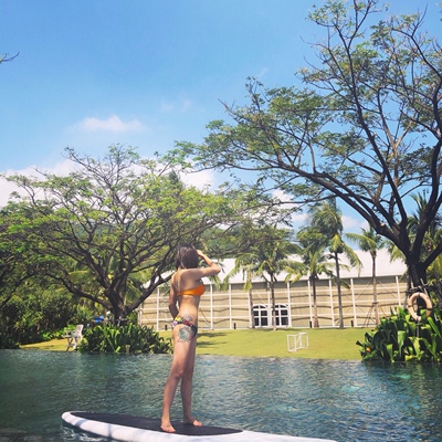 卖家人很好 知道要出门加急发了顺丰 泳衣的质量很好 面料和一般泳衣不一样 总之拍照真的太好看啦！！！