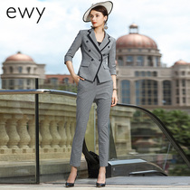 Gray striped suit suit female fashion temperament new sol professional costume women's clothing in summer 2022