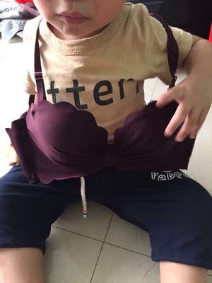 宝贝质量不错，面料柔软细腻，大小合适，颜色也很漂亮，好评！