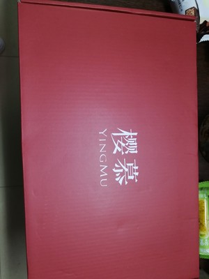 这款内衣很漂亮,穿着也很舒服,就是感觉有点小,还好可以穿,如果有D罩杯的会更好。收到的实物和图片一样哦,外包装简单好看,好评 这款内衣很漂亮,穿着也很舒服,就是感觉有点小,还好可以穿,如果有D罩杯的会更好。收到的实物和图片一样哦,外包装简单好看,好评