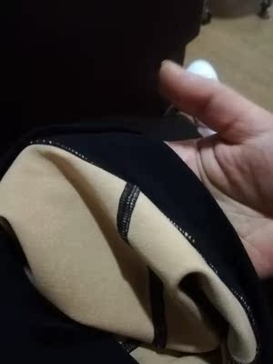 质量非常好,显瘦,赠的的丝袜也不错,喜欢。 质量非常好,显瘦,赠的的丝袜也不错,喜欢。