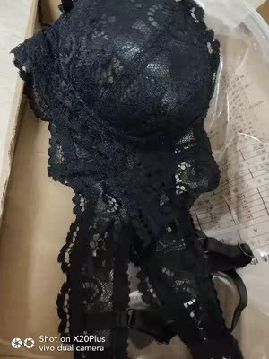 宝贝胸衣不错,穿上很舒服夏天也凉快,而且是聚拢的,值得购买 宝贝胸衣不错,穿上很舒服夏天也凉快,而且是聚拢的,值得购买