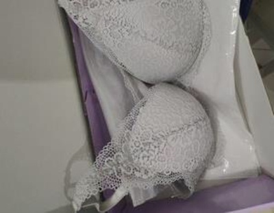 已经穿了，确实不错，款式也很好看，比较可爱， 穿身上非常贴身很舒服也不嘞 不易走位和变形， 洗了也不缩水变形，面料摸上去还是非常舒适，也没有什么异味， 本来之前也看了好多家店铺，犹豫了好久选择了这家，真的没选错，果断推荐给朋友，价格也不贵，质量有保障，放心买，会一直关注的