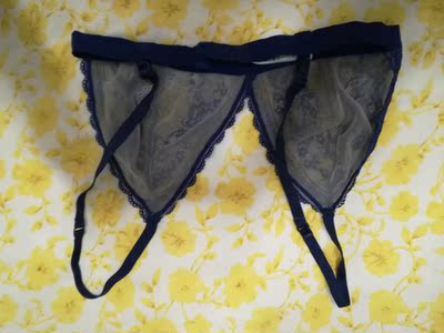 特别喜欢这款内衣，十分舒适，已经第三件了，蓝色很漂亮