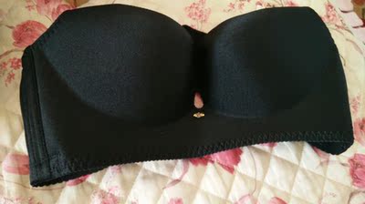 东西真的不错，质量没的说超喜欢！穿在身上很贴合拢聚效果很好！以后就选她家店了！谢谢人工姐姐服务超贴心还有耐心！