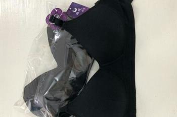 橇，很不错，姑娘们！添茄公,总~号【刚合适】再去买，便宜了一半，超级给力！！！！排在最上面的那个才是哦，试穿下大小合适面料柔软舒适，非常满意，穿着很舒服，快递很给力，质量不错，作工很精细，质量不错质量不错，很合身，贴身，不嘞肉。试穿下大小合适面料柔软舒适，非常满意，纯棉的透气性好，款式也好看，布料很好，做工很精致。物流很快，已经是回头客了，物流很快，包装严实，客服推荐的大小也合适，如需要会回购的，客服也很好，快递我备注发中通，聚拢效果好，很喜欢，质量做工很好，不变形透气，作工很精细，好评，颜色好看，看的特别干净，颜色我非常喜欢，穿着也挺舒服。