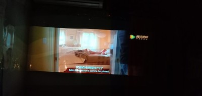 如何评价点评坚果G7和极米Z6X投影仪那个好，优缺点区别是，图文对...