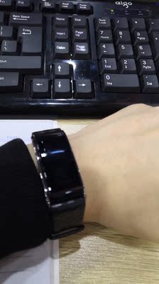 讨论解说荣耀V10和10GT手机那个好，评测细节对比，真相大曝光！