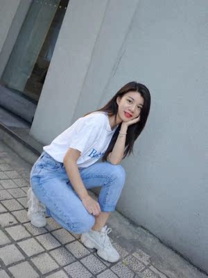 鞋子收到了 挺好看的 挺满意的 物流也挺快的 上脚也挺舒服的 好评 鞋子收到了 挺好看的 挺满意的 物流也挺快的 上脚也挺舒服的 好评