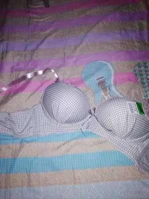 挺好的,料子也挺舒服的,妹妹也挺喜欢的,图案也超级好看的哈哈哈,大爱的 挺好的,料子也挺舒服的,妹妹也挺喜欢的,图案也超级好看的哈哈哈,大爱的