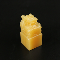 4cm natural yellow jade trumpet seal engraving custom Qin Shihuang Chuanguo jade seal Qianlong Emperor Forbidden City