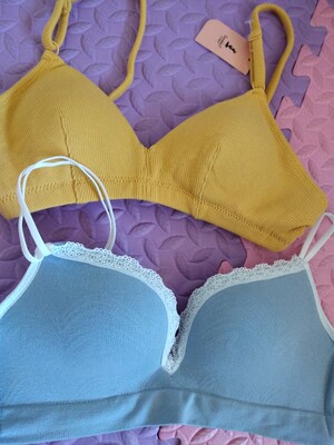 纯棉的质量不错，穿上弹力好，不嘞，舒服，不掉颜色