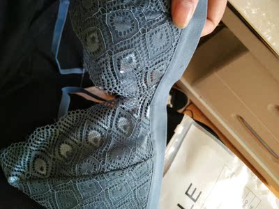 宝贝收到了和图上一样一样的，很性感质量也不错摸着很舒服，包装高大上