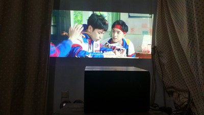 如何评价体验天猫魔屏S2和极米New Z4Air投影仪那个好，优缺点区别是，图文对比评测