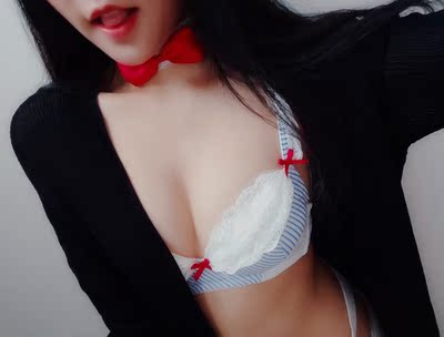 嗯无意中看到这家店的。现在已经被圈粉了 很喜欢 真的很可爱 老夫的少女心呐~